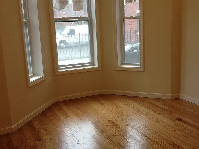 10 Moreland St #2 — Photo 9