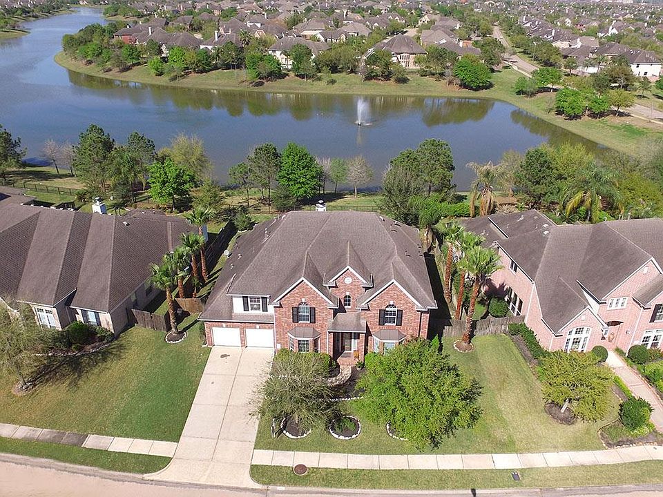 1st image of 11905 Cedar Creek Dr