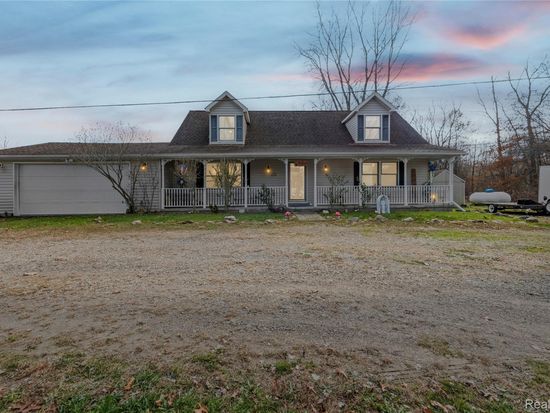 43865 Willow Rd, Belleville, MI 48111