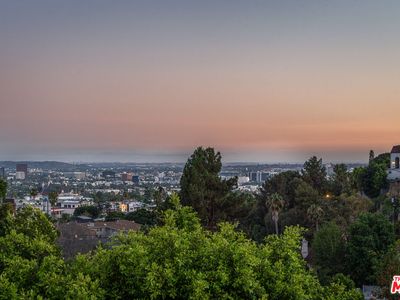 8045 W Fareholm Dr, Los Angeles, CA, 90046