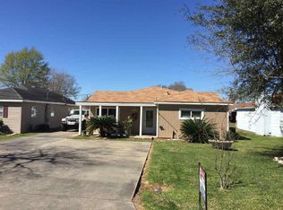 1920 Avenue E, Nederland, TX 77627