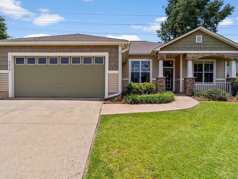 1st image of 2612 Hemmingwood Pl
