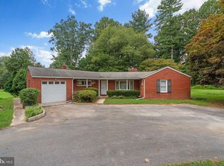 900 Hoods Mill Rd, Cooksville, MD 21723