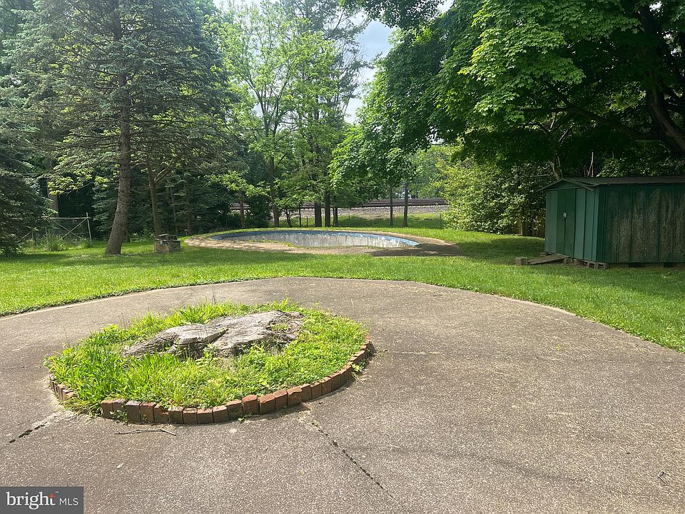 2nd image of 336 Highland Ave