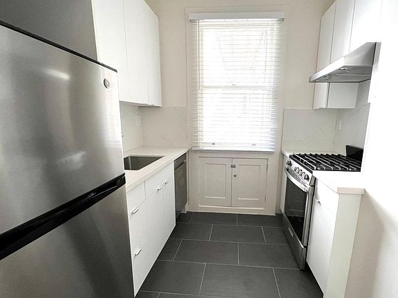 4th image of 721 Bush St #204L