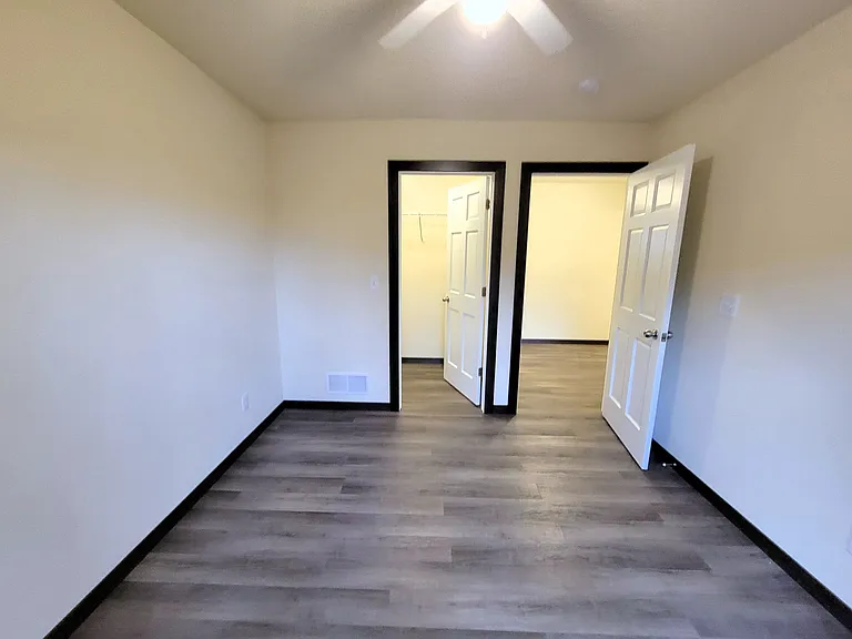 303 S Wasson Ln #E — Photo 20