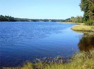 79 Indian River Dr, Eliot, ME 03903