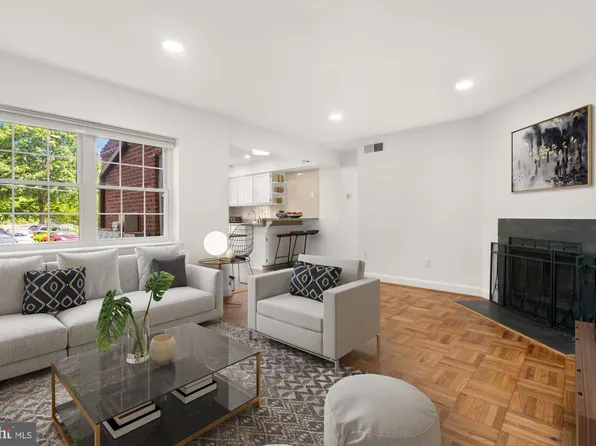 2107 N Taft St APT 11, Arlington, VA 22201