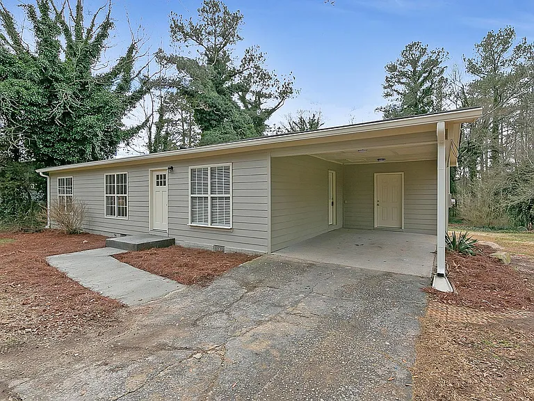 4970 Hiram Lithia Springs Rd — Photo 3