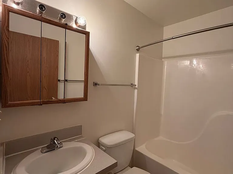 Jefferson Crossing Townhomes — Photo 36