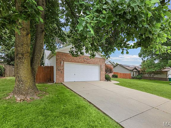 3rd image of 1314 Terrace Green Ln