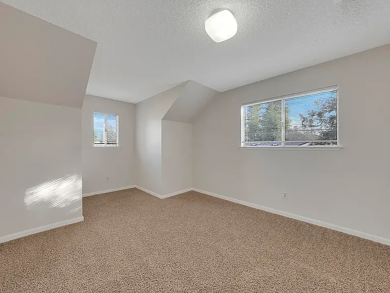 2297 N Polk St — Photo 26