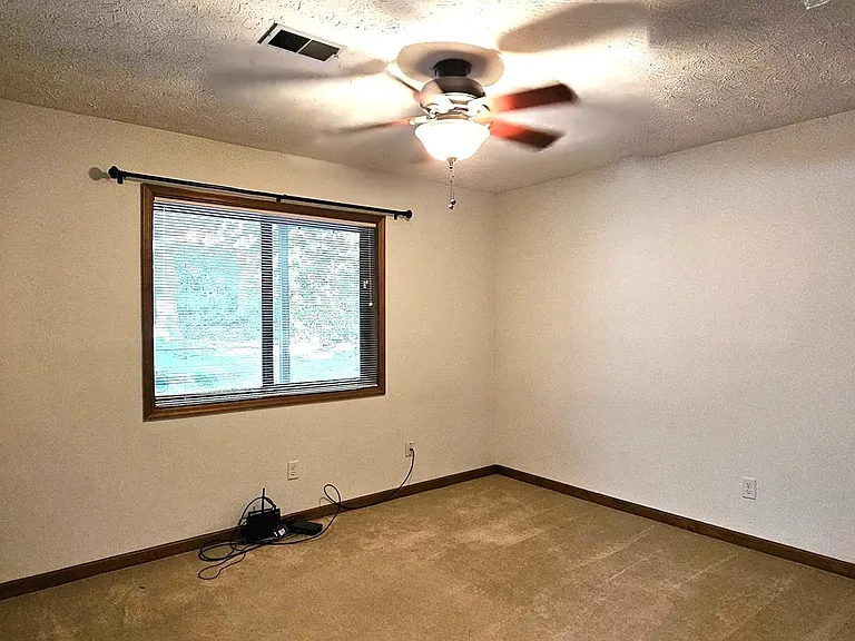5053 Mackinac Dr — Photo 17