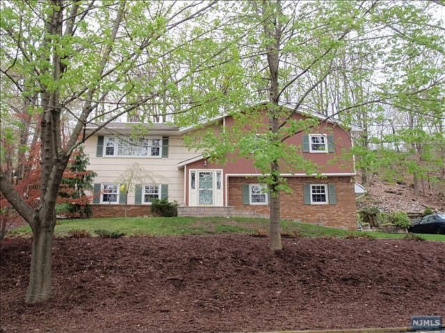 1st image of 167 Hilltop Ct