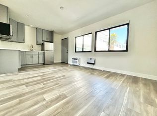 6958 Woodman Ave APT 23, Van Nuys, CA 91405