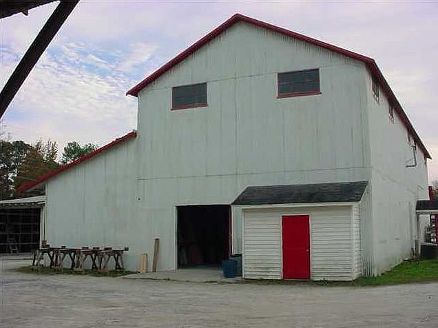 2nd image of 5450 W Memorial Blvd