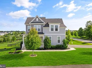 18140 Ridgewood Pl, Round Hill, VA 20141