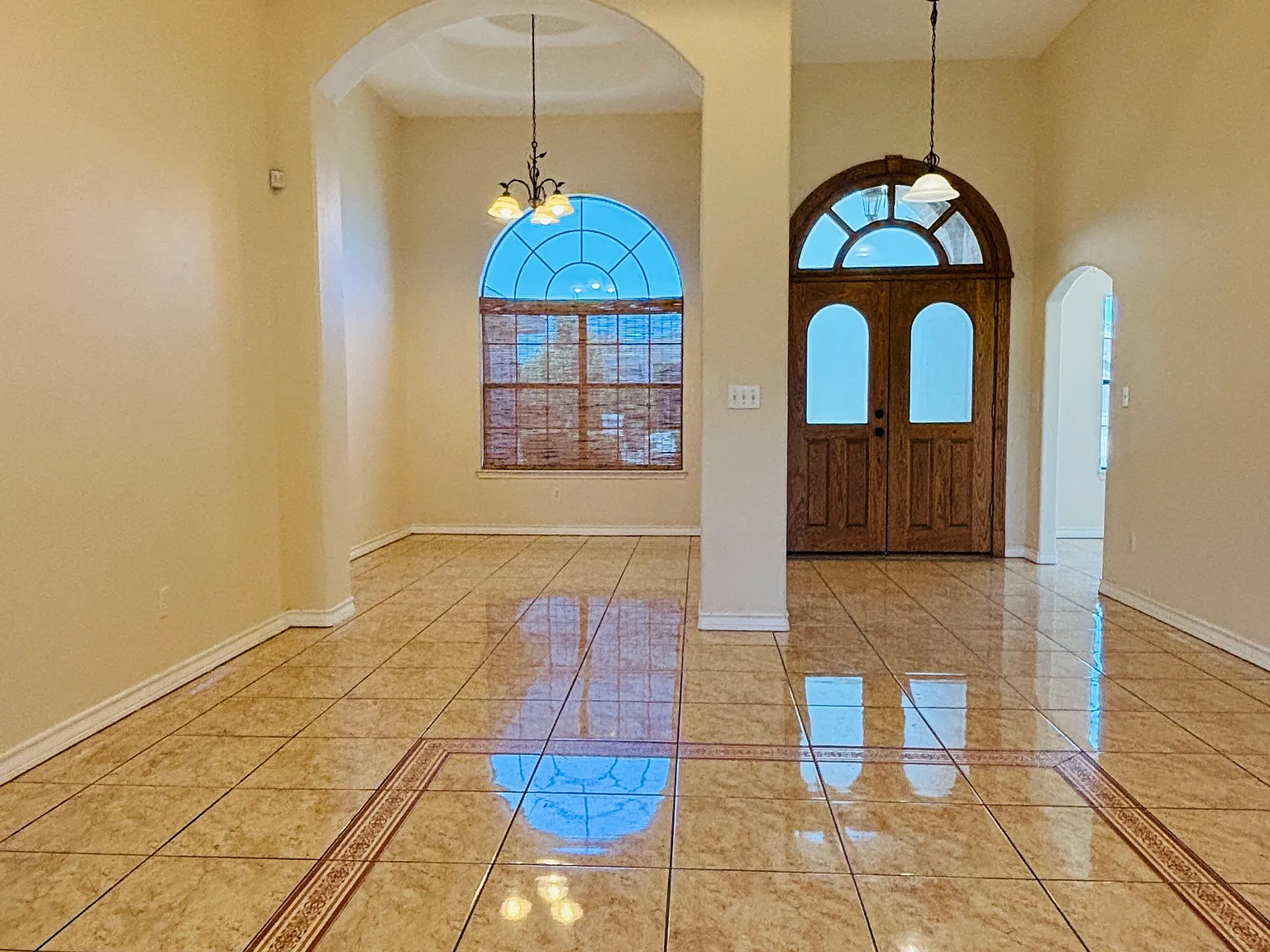 3 bed, 1831 sqft, $1,750 — Photo 2