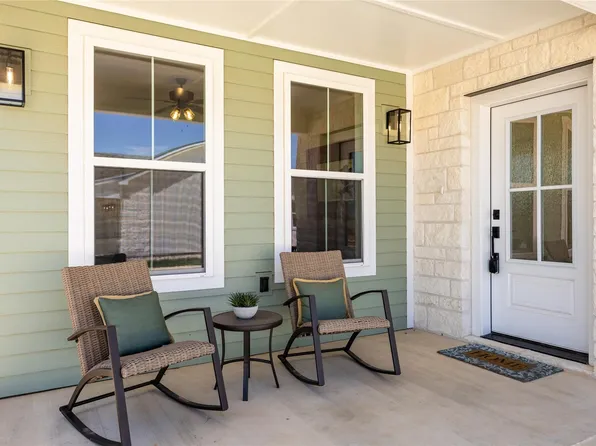 802 S Creek St #103, Fredericksburg, TX 78624