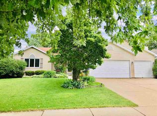 470 Ash St, Oregon, WI 53575