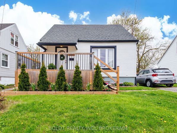 4365 2nd Ave, Niagara Falls, ON L2E 4G8