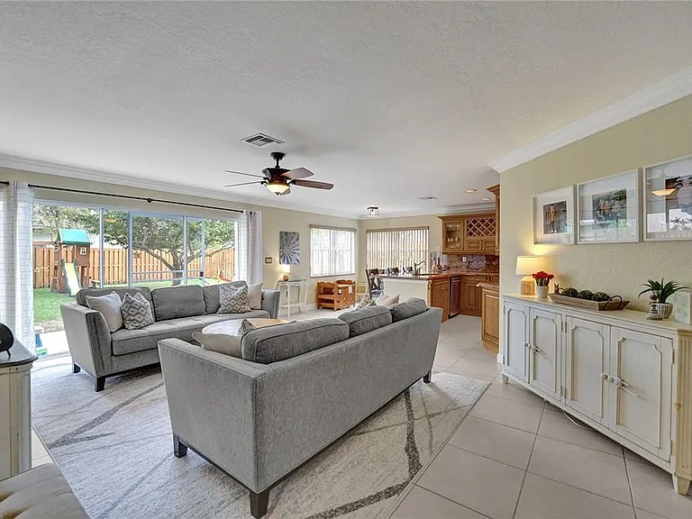 16763 NW 13th St — Photo 3