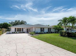 520 E Valley Dr, Bonita Springs, FL 34134