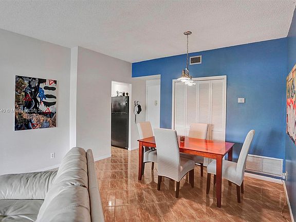 4th image of 4200 Hillcrest Dr APT 104