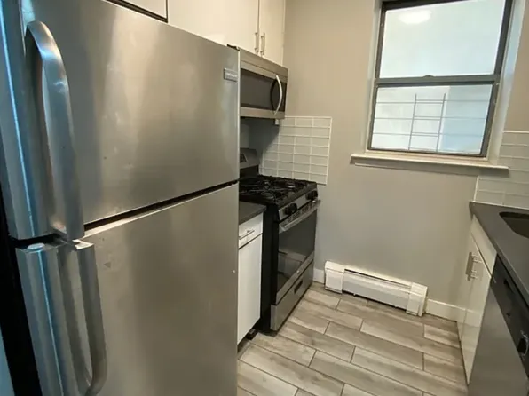 64 Wadsworth Terrace image 1 of 7