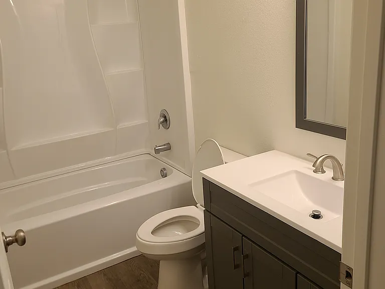 412 S Adams Ave — Photo 4