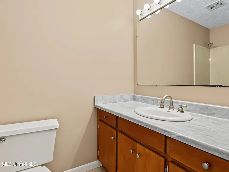 12916 Rosemont St — Photo 11