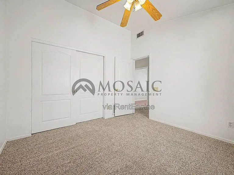 1819 E Cascade Dr — Photo 34