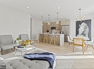 2618 University Pl NW PENTHOUSE 7, Washington, DC 20009