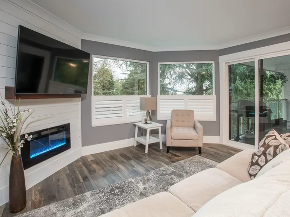 1350 Vidal St #507, White Rock, BC V4B 5G6