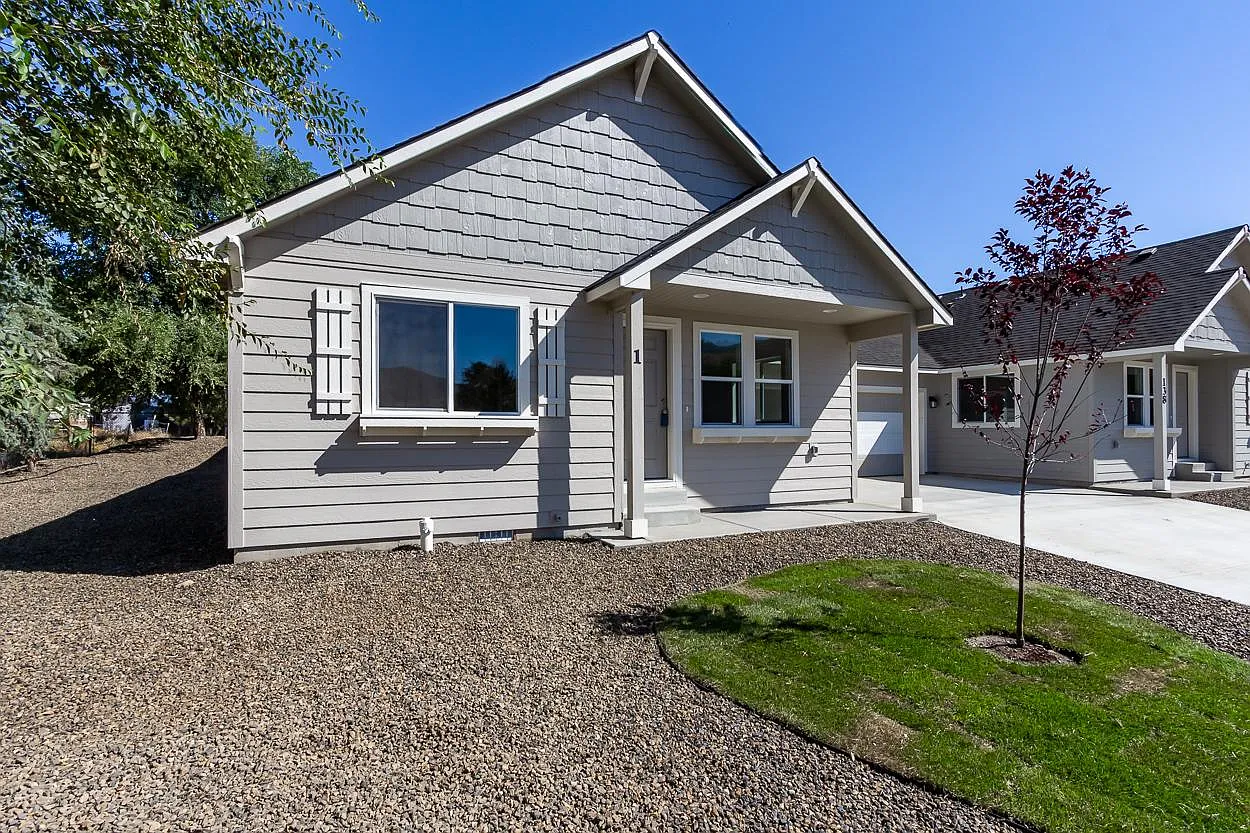 2 bed, 1100 sqft, $1,495 — Photo 2