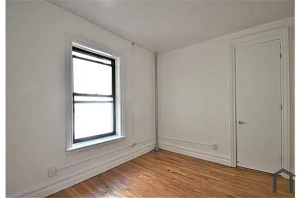 Building Photo - 2536 Holland Ave