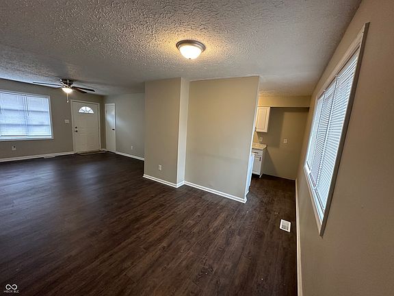 5th image of 10119 Catalina Dr