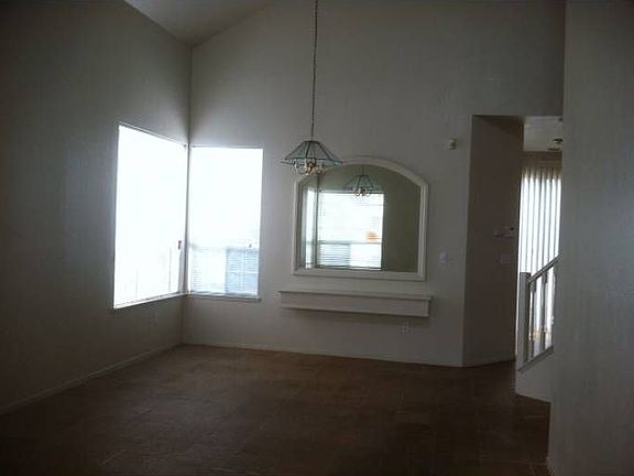 Living/dinning room