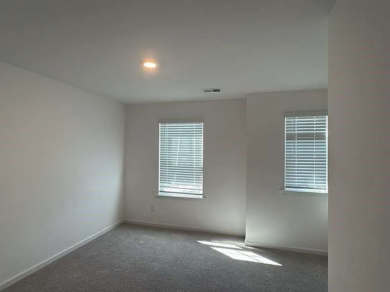 145 Star Ct — Photo 7