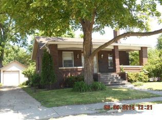 1703 8th St, Peru, IL 61354