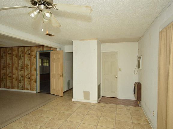 4th image of 6820 N Century Blvd