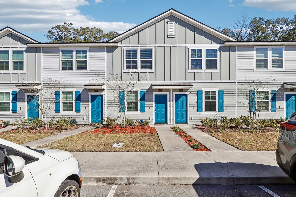 Gate Run Rd-S0702-001.jpg