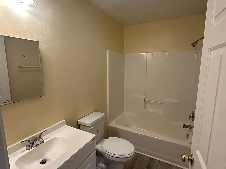 2 Regan Ln — Photo 6