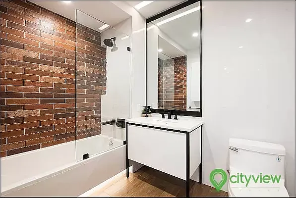 Rented by The KCI Group | media 34