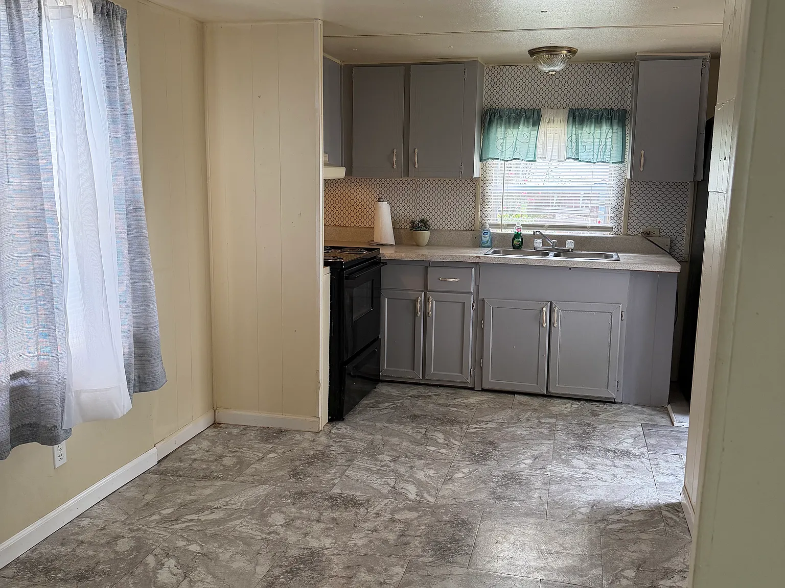 2 bed, 800 sqft, $1,000 — Photo 2