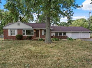 10949 Saint Boniface Ln, Saint Ann, MO 63074