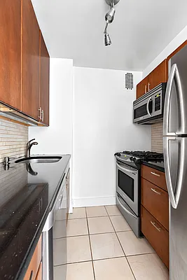 Sold by Compass | media 2