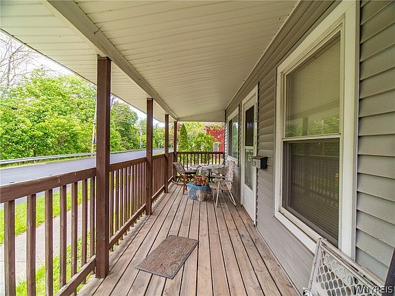 4th image of 139 Wildwood Ave