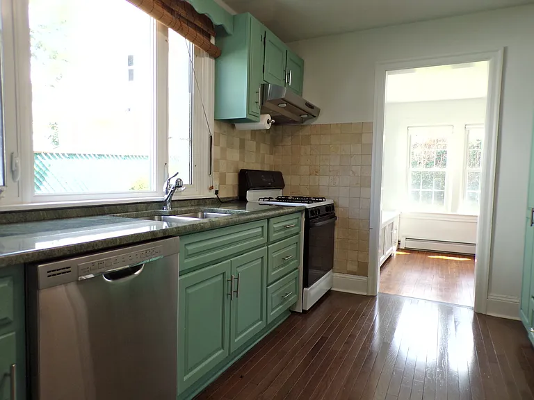 42 Brambach Ave — Photo 11