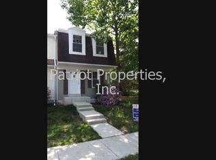 69 Southall Ct, Sterling, VA 20165